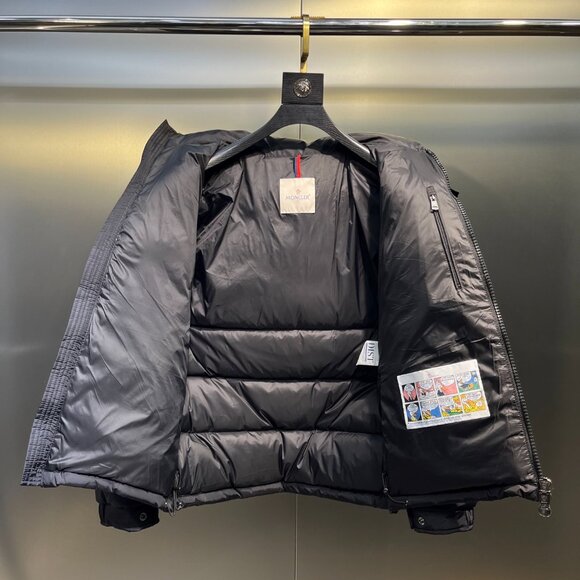 Moncler Black Down Jacket – Authentic, Great Condition - Picture 8 of 16